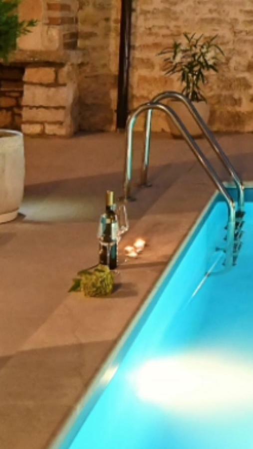 הוילה Sveti Lovreč Pazenatički Lory מראה חיצוני תמונה